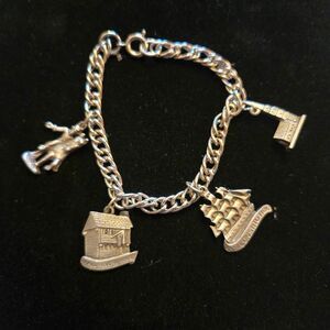 Vintage Paul Revere Souvenir Charm Bracelet